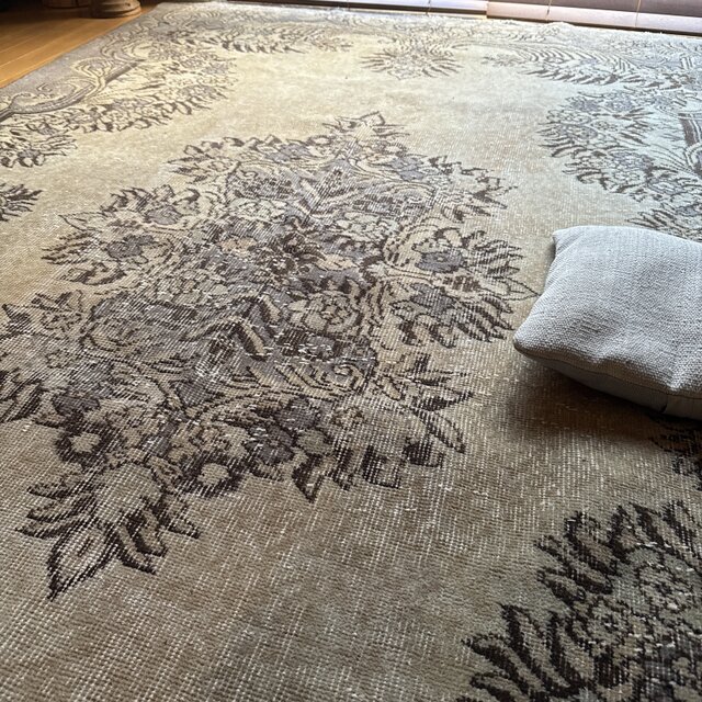 超大判165×265メダリオン ベージュ×グレイ トルコヴィンテージラグ