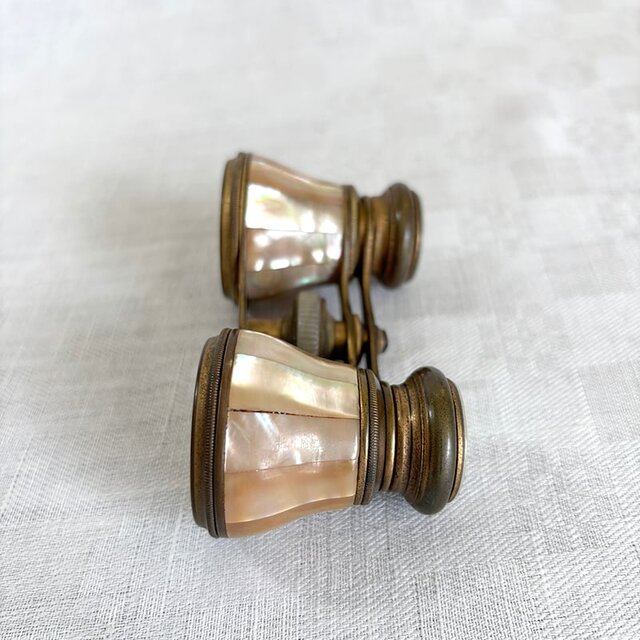 双眼鏡 オペラグラス 真鍮 貝装飾 アールデコデザイン 金属製
