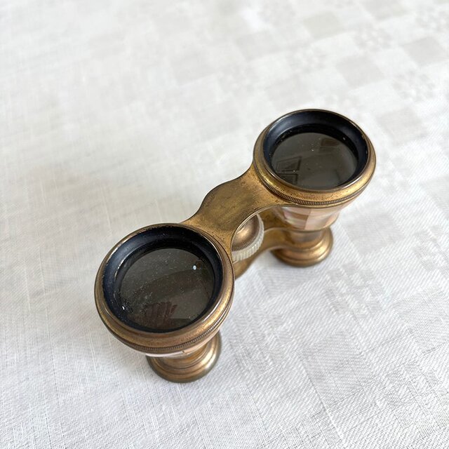 双眼鏡 オペラグラス 真鍮 貝装飾 アールデコデザイン 金属製