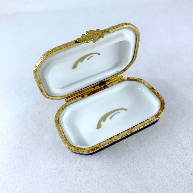 陶器の小物入れ ロイヤルブルー お花柄 浅型 手描き小物 18otb15-2