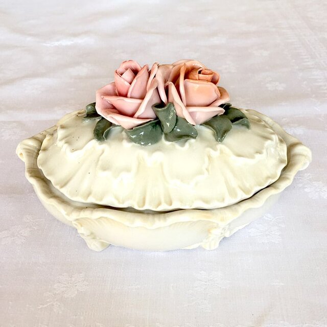 陶器の小物入れ オーバル バラの細工 ボンボニエール 11OTd9 | iichi