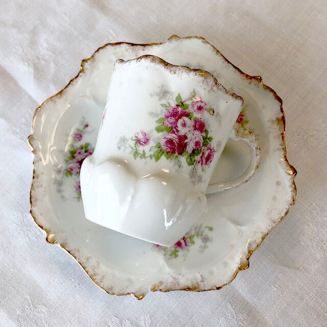 リモージュ フリルがかわいい薔薇 コーヒーカップ＆ソーサー Limoges