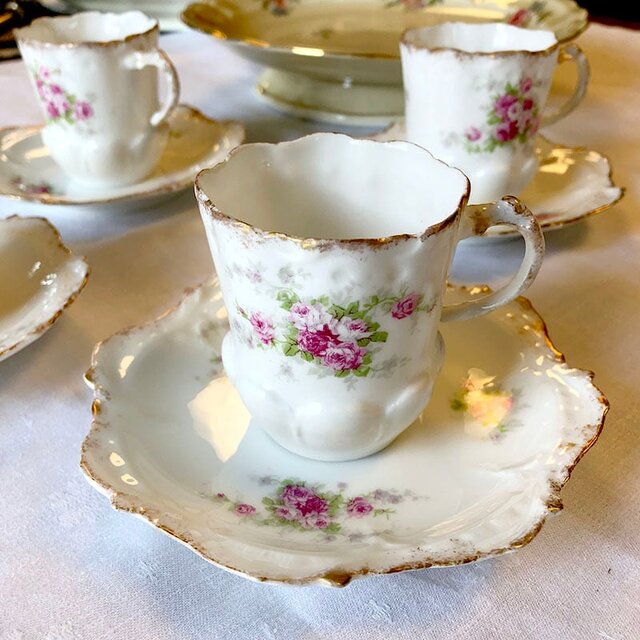 リモージュ フリルがかわいい薔薇 コーヒーカップ＆ソーサー Limoges