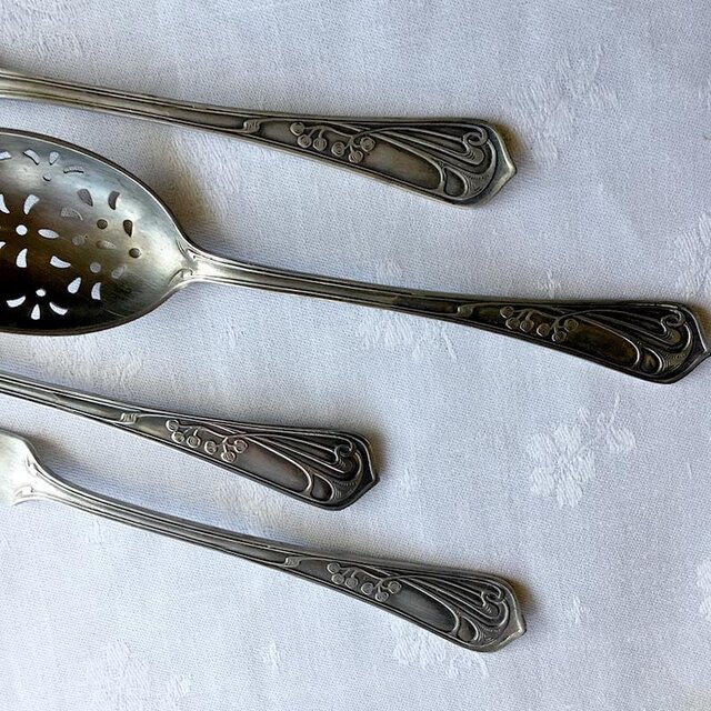 ミニャルディーズ アールヌーボー装飾 ヤドリギ サーバー とりわけ