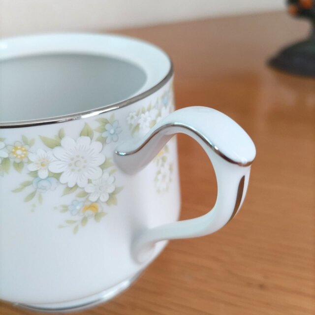 三郷陶器｜Sango CHINA｜シュガーポット｜昭和レトロ｜小花柄｜日本