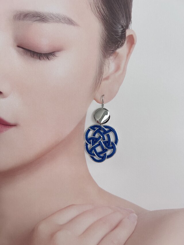 亀子結び水引ピアス | iichi 日々の暮らしを心地よくするハンドメイド