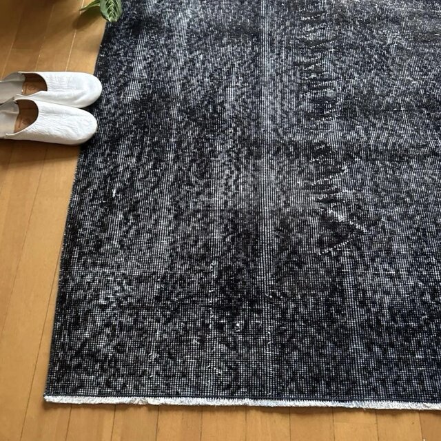 111-113×208 ブラックオーバーダイ こげ茶 トルコヴィンテージラグ