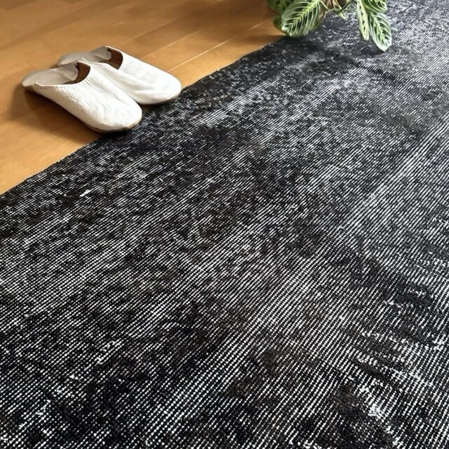 111-113×208 ブラックオーバーダイ こげ茶 トルコヴィンテージラグ