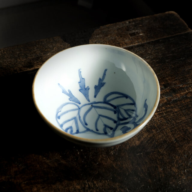 桐の文様◇花とリーフ。時代染付深鉢 碗 骨董/antiques 古道具 古民家