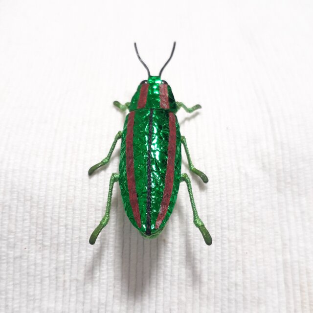 ヤマトタマムシのぬいぐるみ | iichi 日々の暮らしを心地よくする