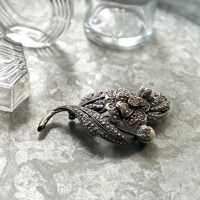 SCA71-【AVON】エイボン・ヴィンテージブローチ Kenneth Jay Lane Faux