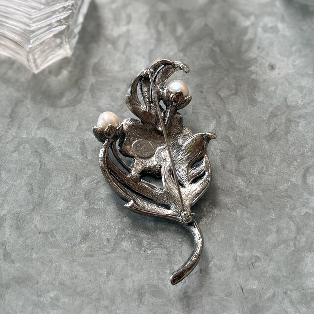 SCA71-【AVON】エイボン・ヴィンテージブローチ Kenneth Jay Lane Faux