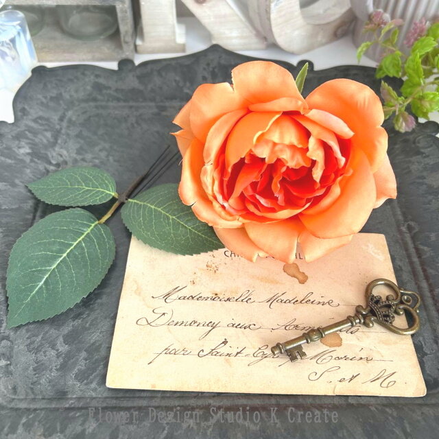 オレンジの薔薇と葉っぱの髪飾り 花径12cm フラメンコ フローレス