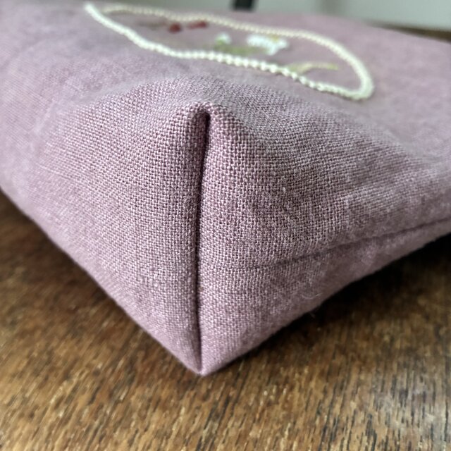 リボン刺繍ポーチとダブルガーゼハンカチのセット | iichi 日々の