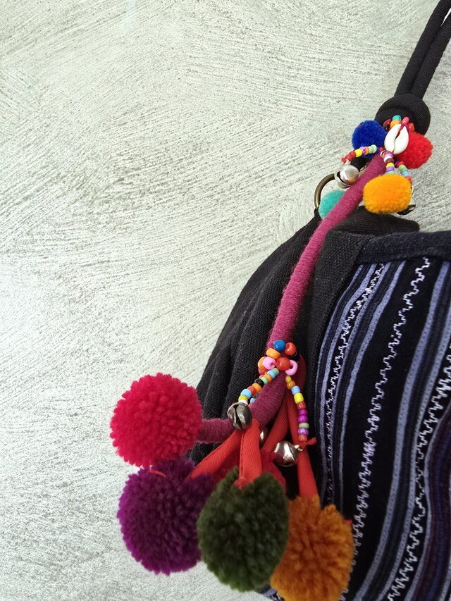 ヴィンテージ 民族刺繍 藍染ハンドバッグ ☆ モン族 | iichi 日々の