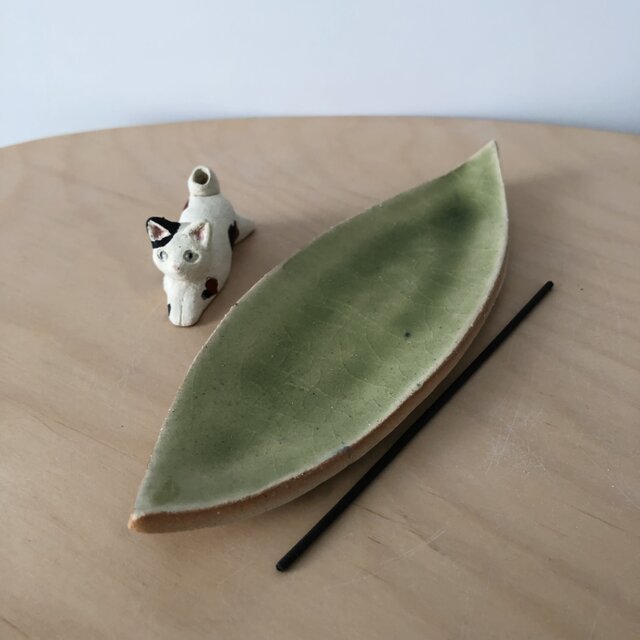 三毛猫のしっぽでお香立て | iichi 日々の暮らしを心地よくする