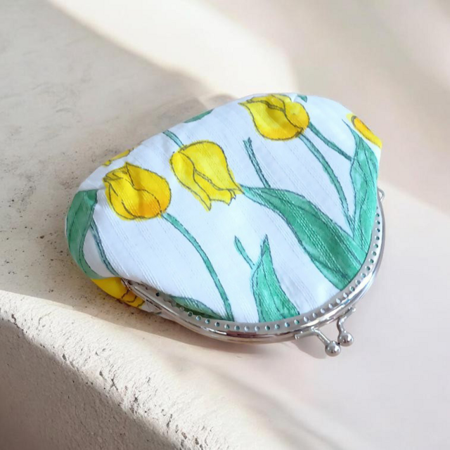 がま口ポーチ・財布 12cm口金 チューリップ 白 650 | iichi 日々の