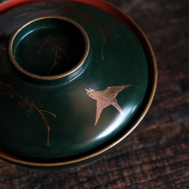 梅と鳥◇深緑で素敵。時代物 漆芸蒔絵蓋付椀 古漆器 骨董・antiques