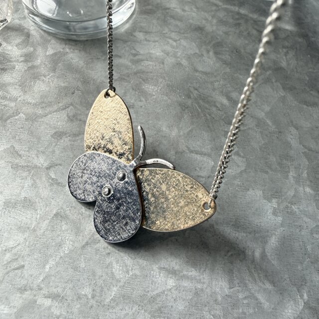 NA156-【 AVON 】エイボン・ヴィンテージネックレス 1977 Two-Tone