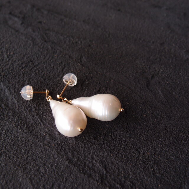 K10YG】Baby Oyster Pearl Earrings／ベビーオイスターパール スタッド