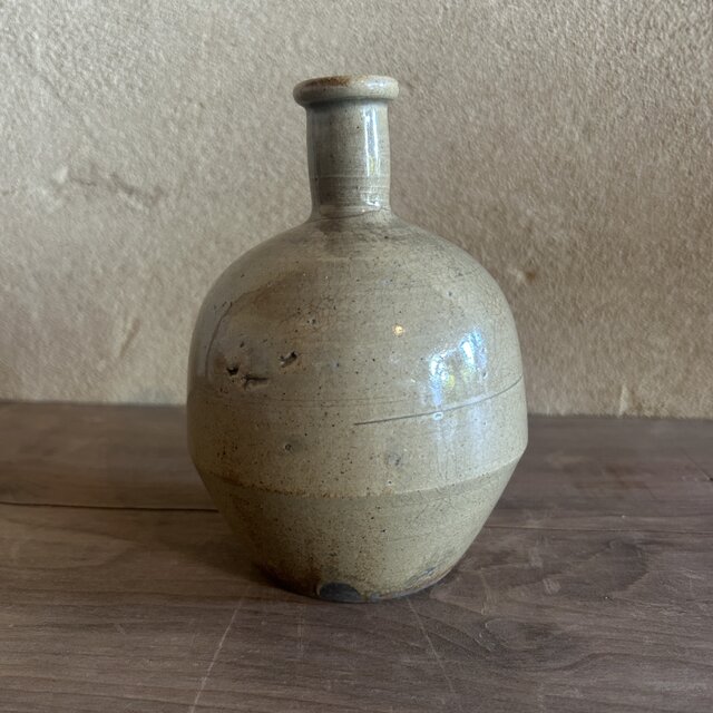 瀬戸焼　古瀬戸　藤四郎　瓢箪形　徳利　時代箱　審査結果書あり　V　R7782 瀬戸焼の徳利 | iichi 日々の暮らしを心地よくするハンドメイドや