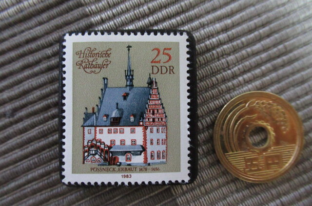 ドイツ 歴史建物切手ブローチ10828 | iichi 日々の暮らしを心地よく