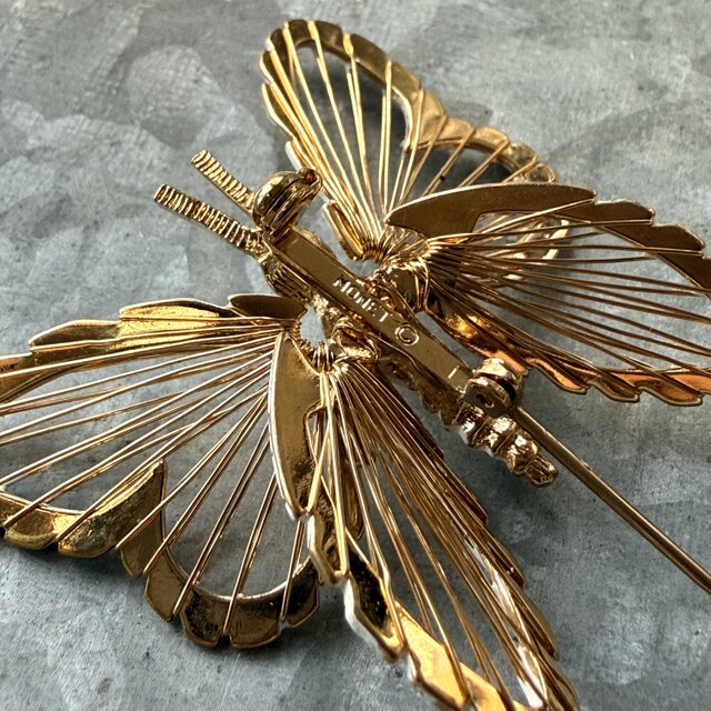SCM48-【 MONET 】モネ・ヴィンテージブローチ Butterfly Enamel