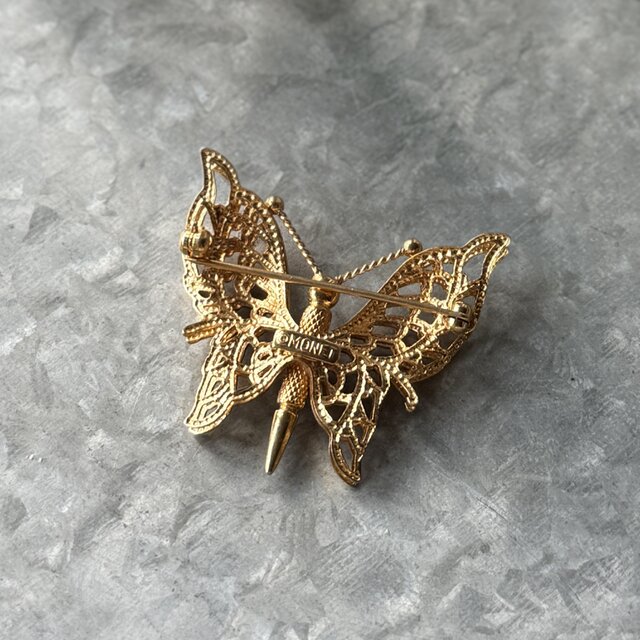 SCM40-【 MONET 】モネ・ヴィンテージブローチ Gold tone butterfly