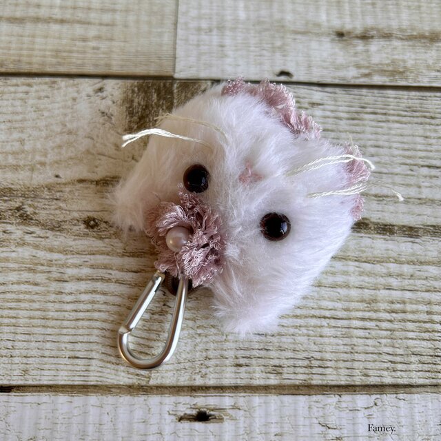 大人かわいいおしゃれなふわふわ白猫ちゃんバッグチャーム エコファー