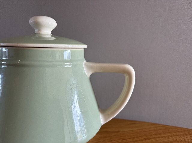 フランスの古いティーポット | iichi 日々の暮らしを心地よくする