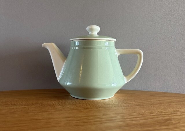フランスの古いティーポット | iichi 日々の暮らしを心地よくする