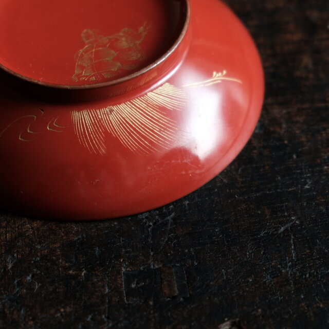 亀と鶴◇赤で素敵。古輪島塗 漆芸沈金蓋付椀 古漆器 古民家 骨董
