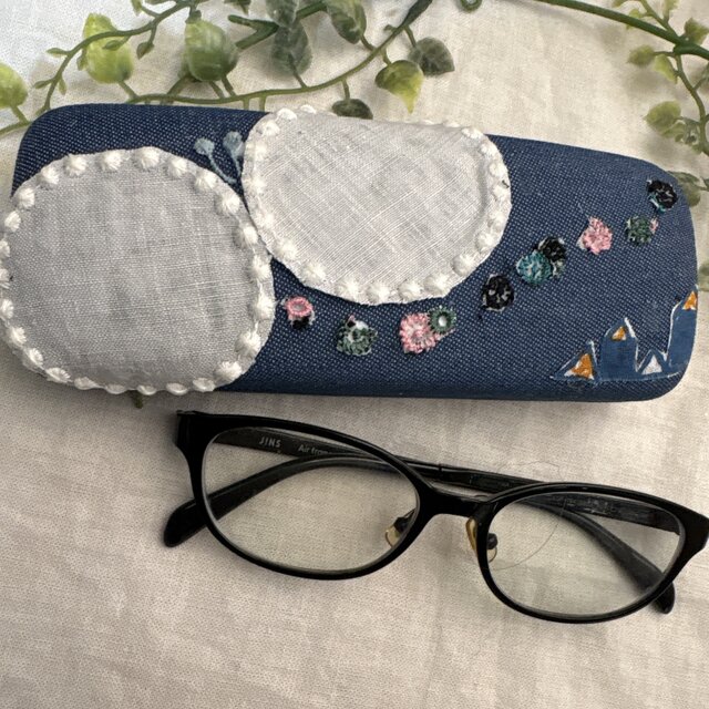 ✳︎ ✳︎ ハンドメイド☆ミナペルホネンタンバリン刺繍メガネケース