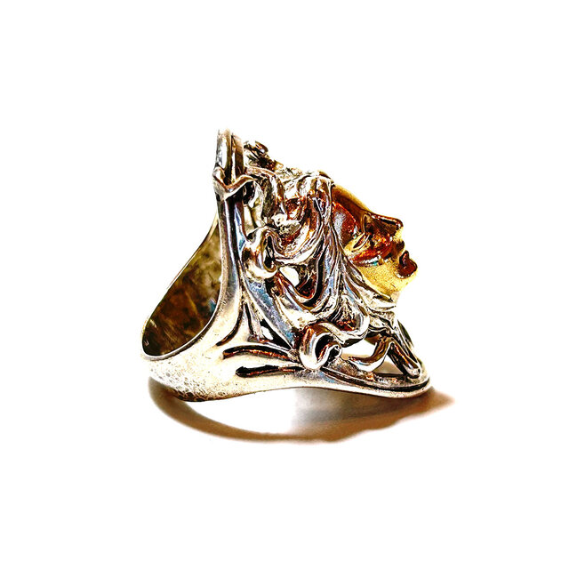 Medusa Icon Ring Silver & K18 Gold by AVA | iichi 日々の暮らしを