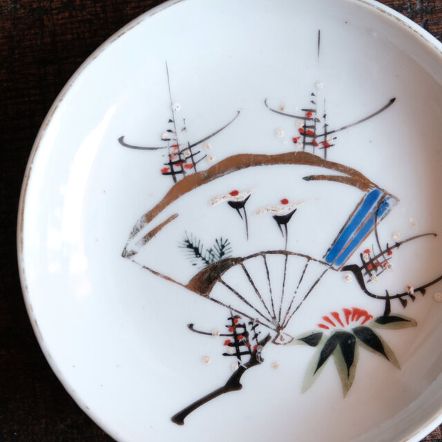 扇子と松竹梅◇瀬戸焼 色絵金彩小皿 骨董・antiques 丁寧な暮らしに