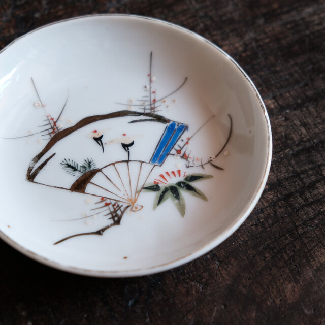 扇子と松竹梅◇瀬戸焼 色絵金彩小皿 骨董・antiques 丁寧な暮らしに