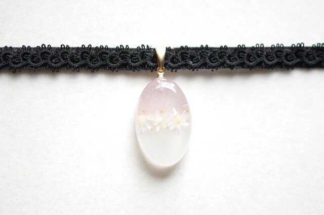 受注製作】レジンアート オーバルモチーフとタティングレースと