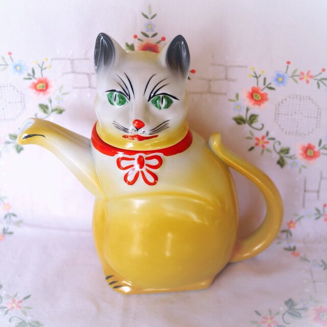 黄色ネコ型ティーポット 陶磁器フィギュリン ドイツ ミッド