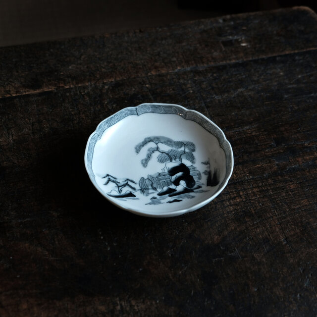 黒染付で素敵◇瀬戸焼 楼閣山水黒染付印判小皿 骨董・antiques 古民家