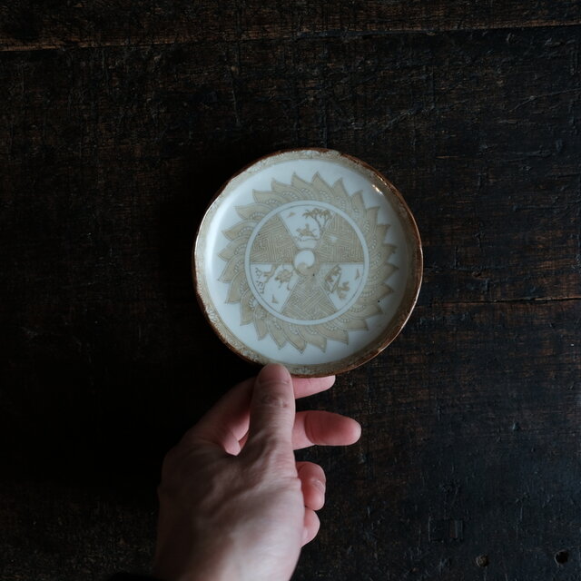 希少な色味◇中国美術なデザイン。時代印判小皿 骨董/antiques 馬 人