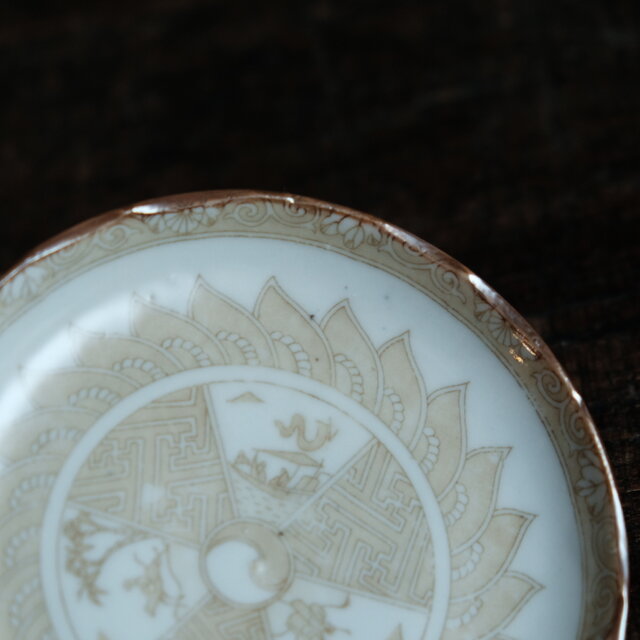 希少な色味◇中国美術なデザイン。時代印判小皿 骨董/antiques 馬 人