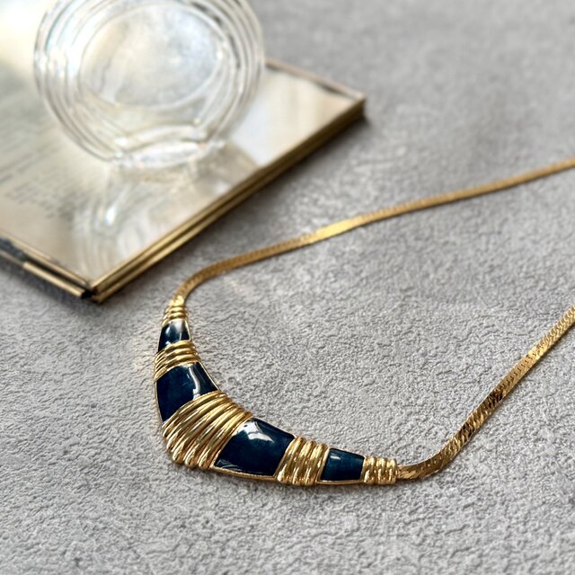 N317-ヴィンテージネックレス U.S.A.1980-90's Green & Gold Choker