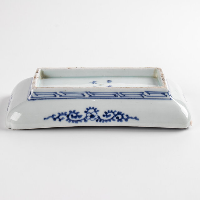 古伊万里 染付蛸唐草牡丹文 長皿 江戸後期 E2130 | iichi 日々の暮らし