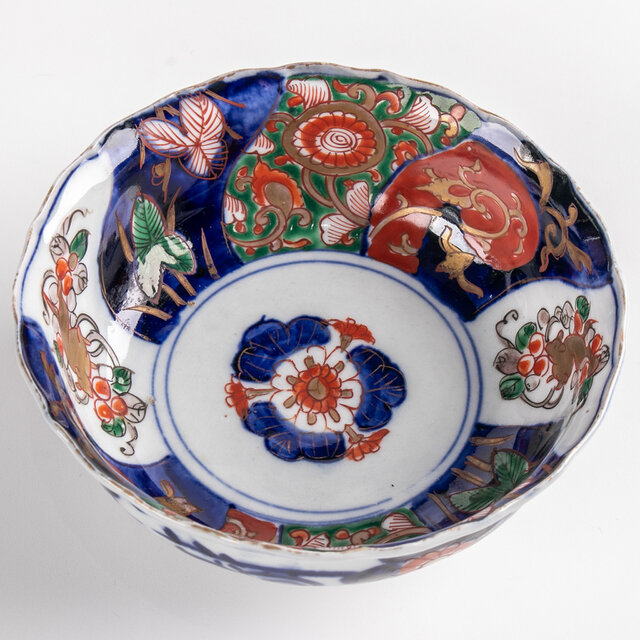 古伊万里 染錦草花文 鉢 F068B | iichi 日々の暮らしを心地よくする