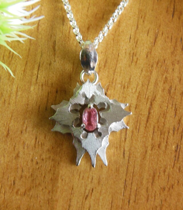 ピンクサファイア ペンダント | iichi 日々の暮らしを心地よくする