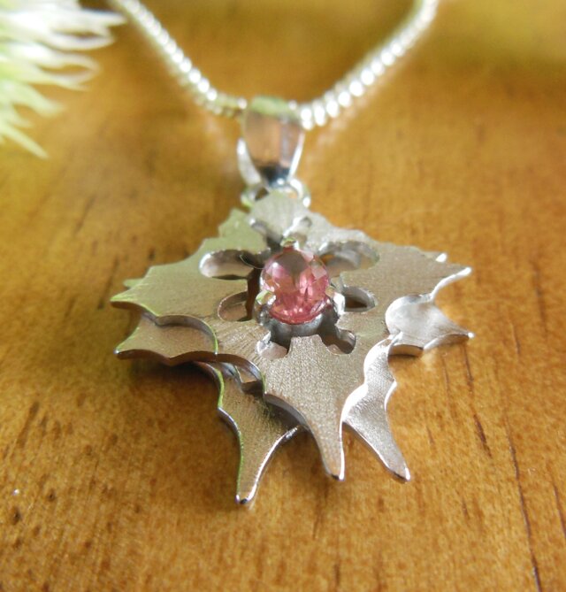 ピンクサファイア ペンダント | iichi 日々の暮らしを心地よくする