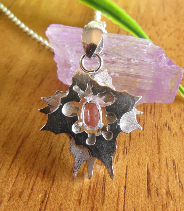 ピンクサファイア ペンダント | iichi 日々の暮らしを心地よくする