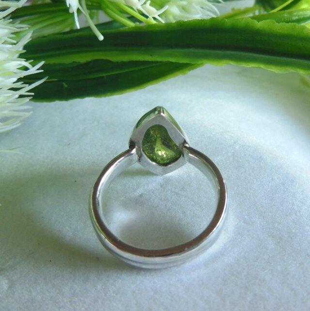 グリーントルマリン リング | iichi 日々の暮らしを心地よくする