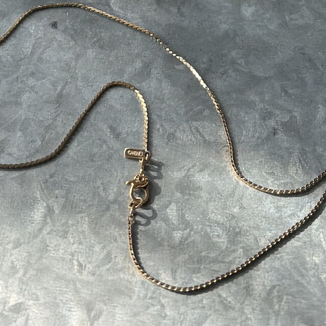 NM62-【 MONET 】モネ・ヴィンテージネックレス PATENT Gold Tone Flat