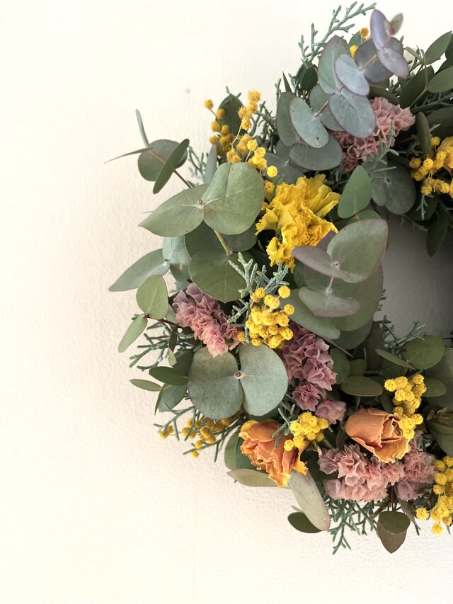 春の花 ~たっぷりユーカリの緑と♩ | iichi 日々の暮らしを心地よく